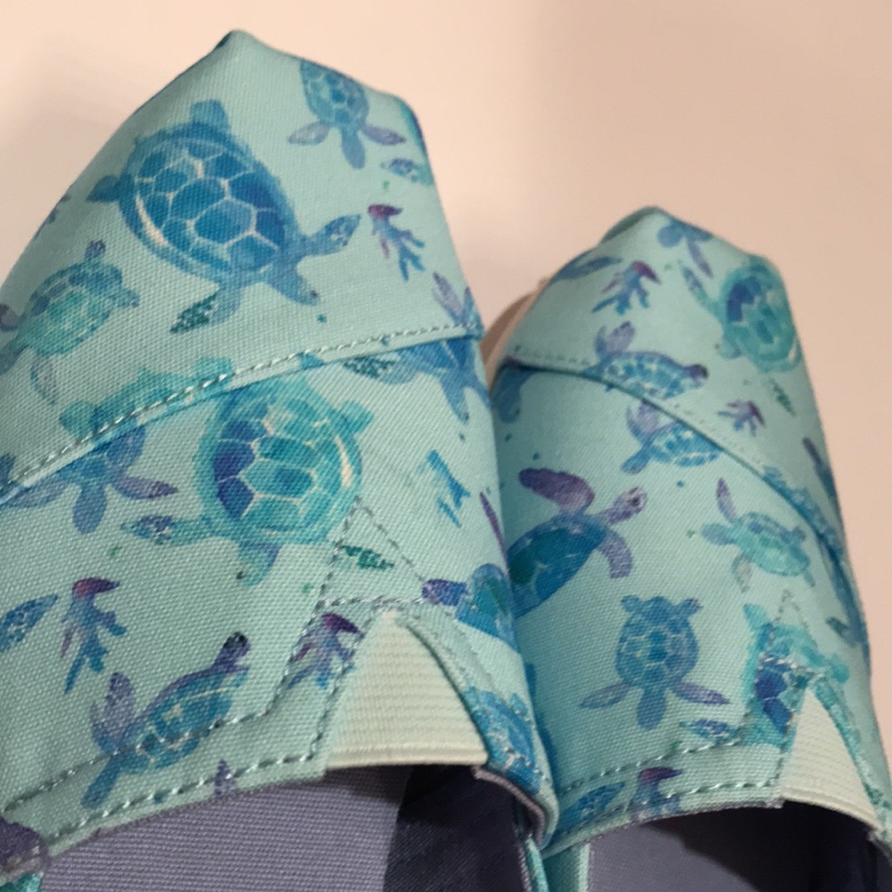 NWT TOMS ALPARGATA sea TURTLES SHOES 6 slip on light aqua - Picture 8 of 8
